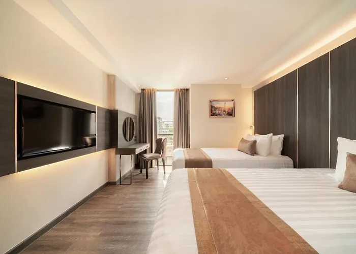 Отель Aspira Parc Sukhumvit 22 Бангкок