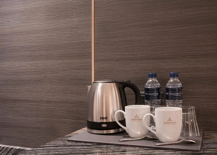 Отель Aspira Parc Sukhumvit 22 Бангкок