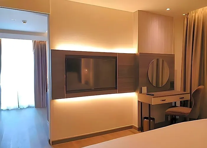Отель Aspira Parc Sukhumvit 22 4*