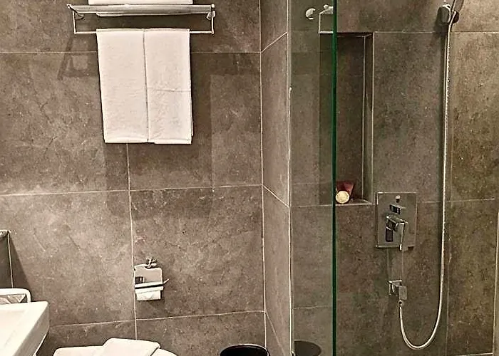 Отель Aspira Parc Sukhumvit 22